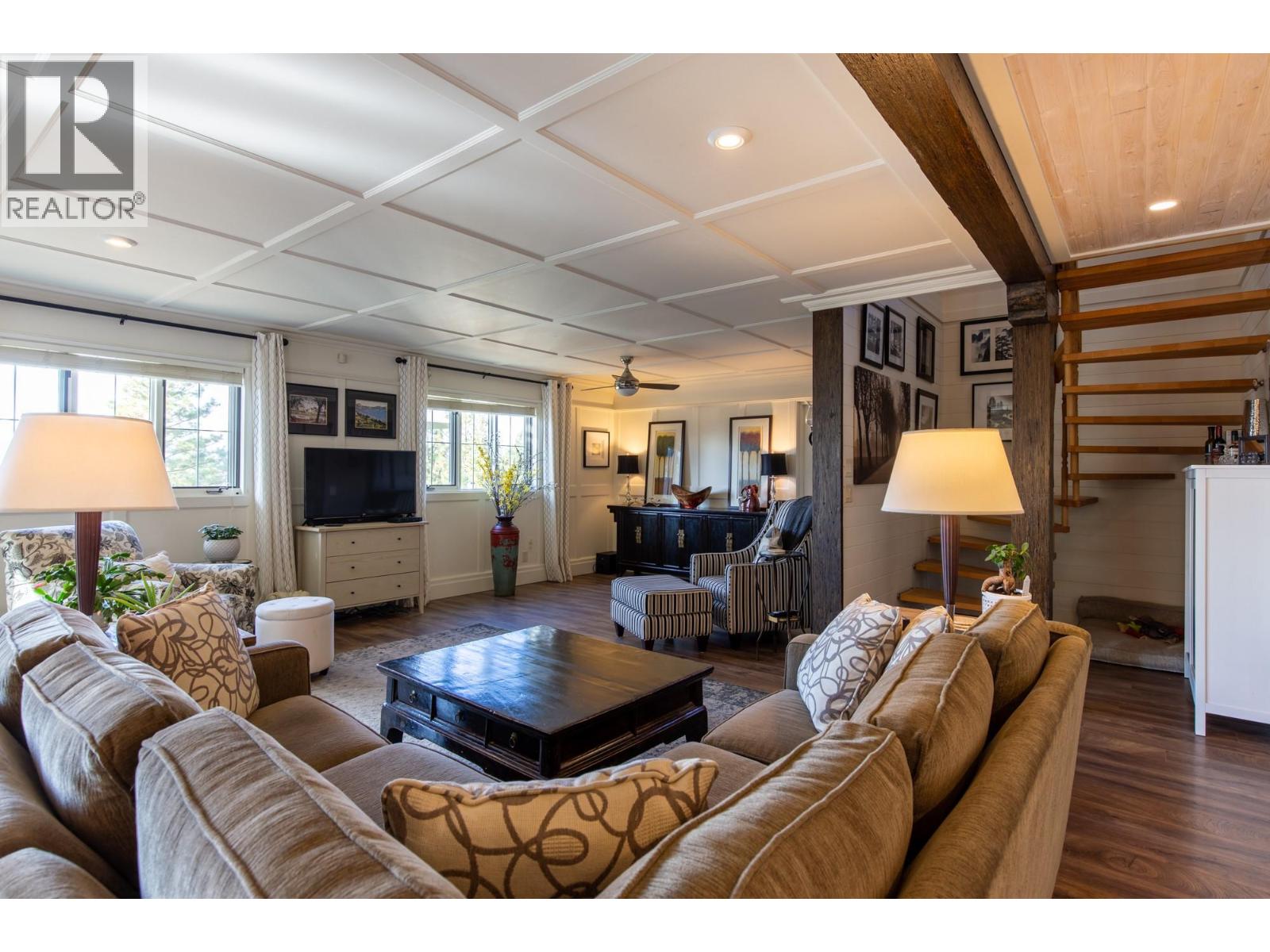 205 Peregrine Court, Osoyoos