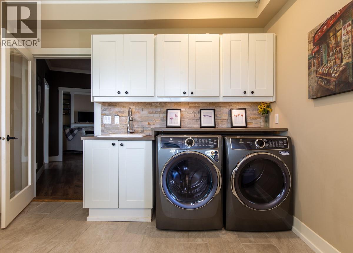 205 Peregrine Court, Osoyoos