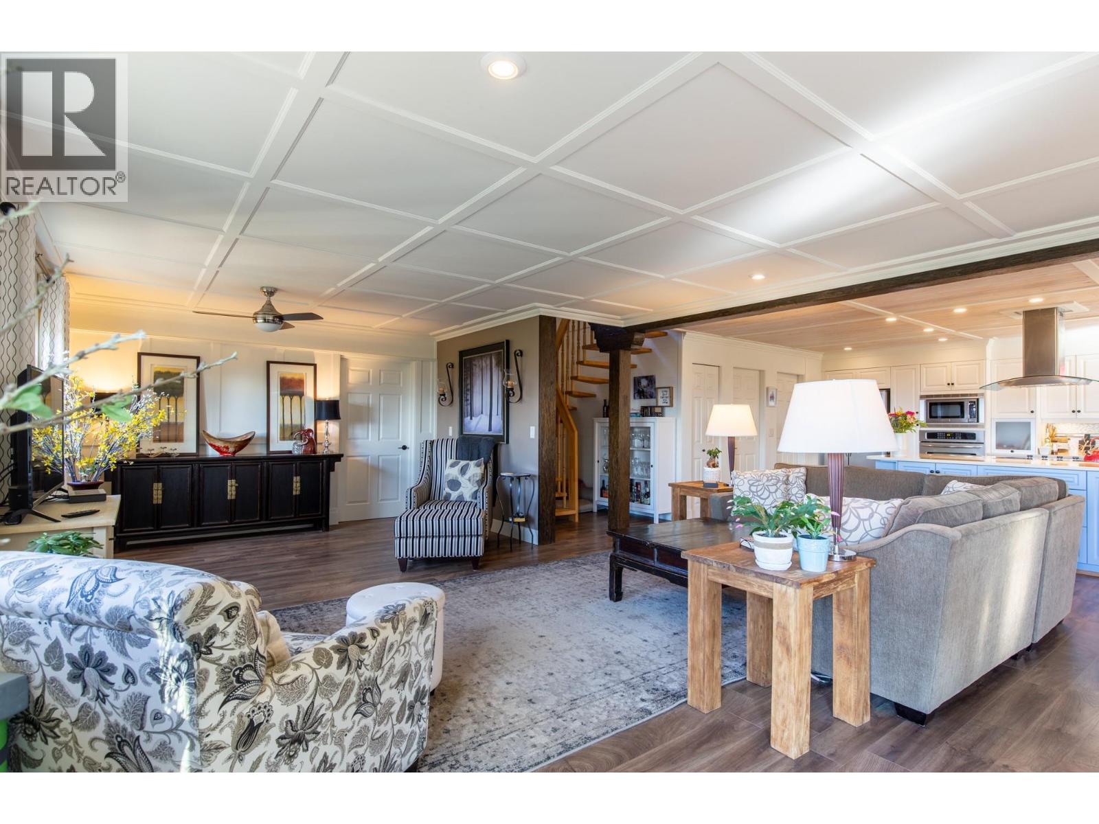 205 Peregrine Court, Osoyoos