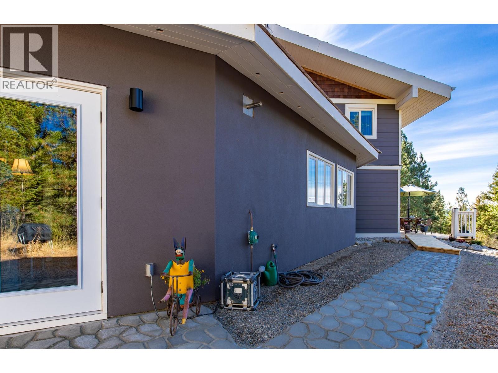 205 Peregrine Court, Osoyoos