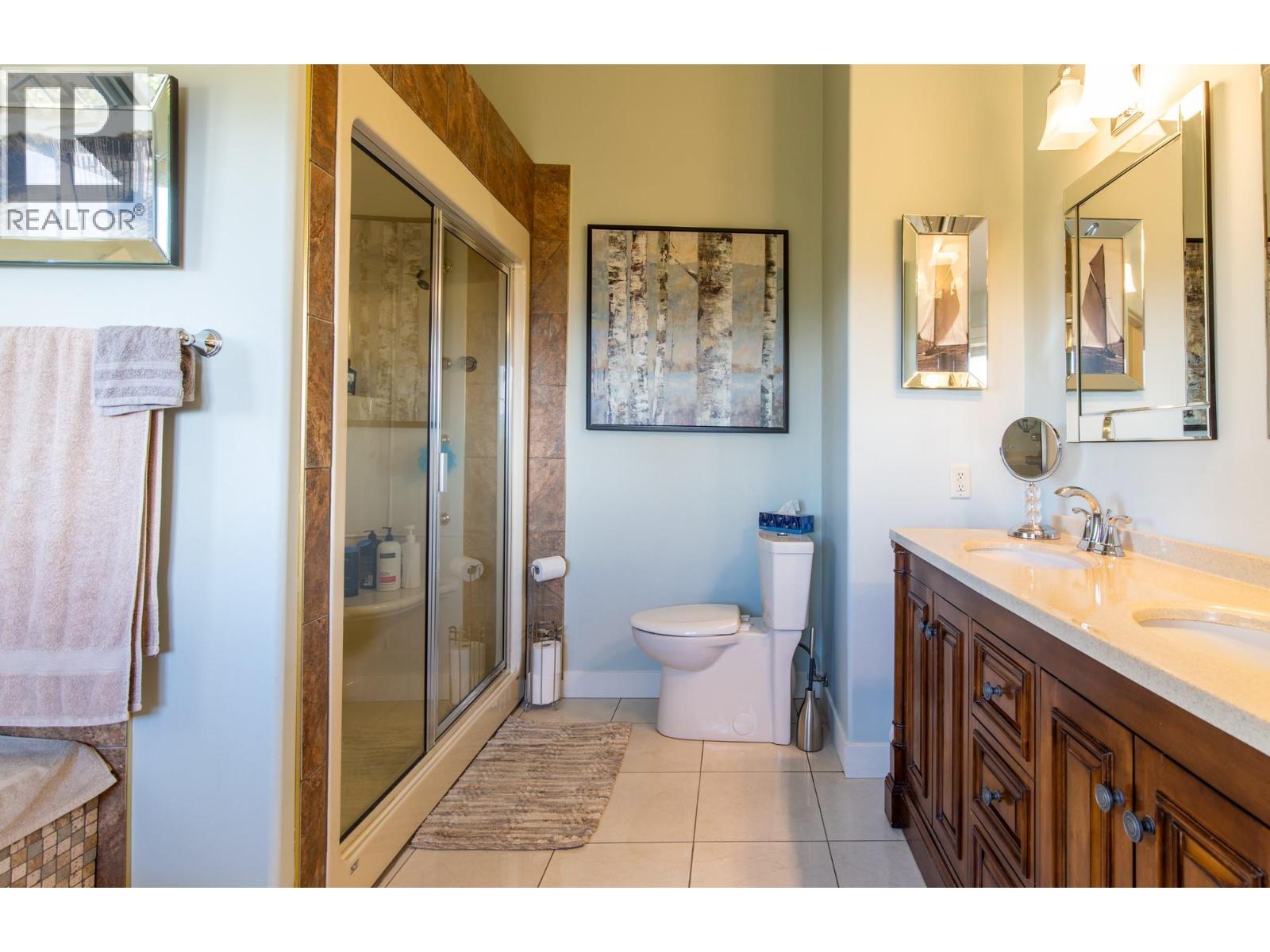 205 Peregrine Court, Osoyoos