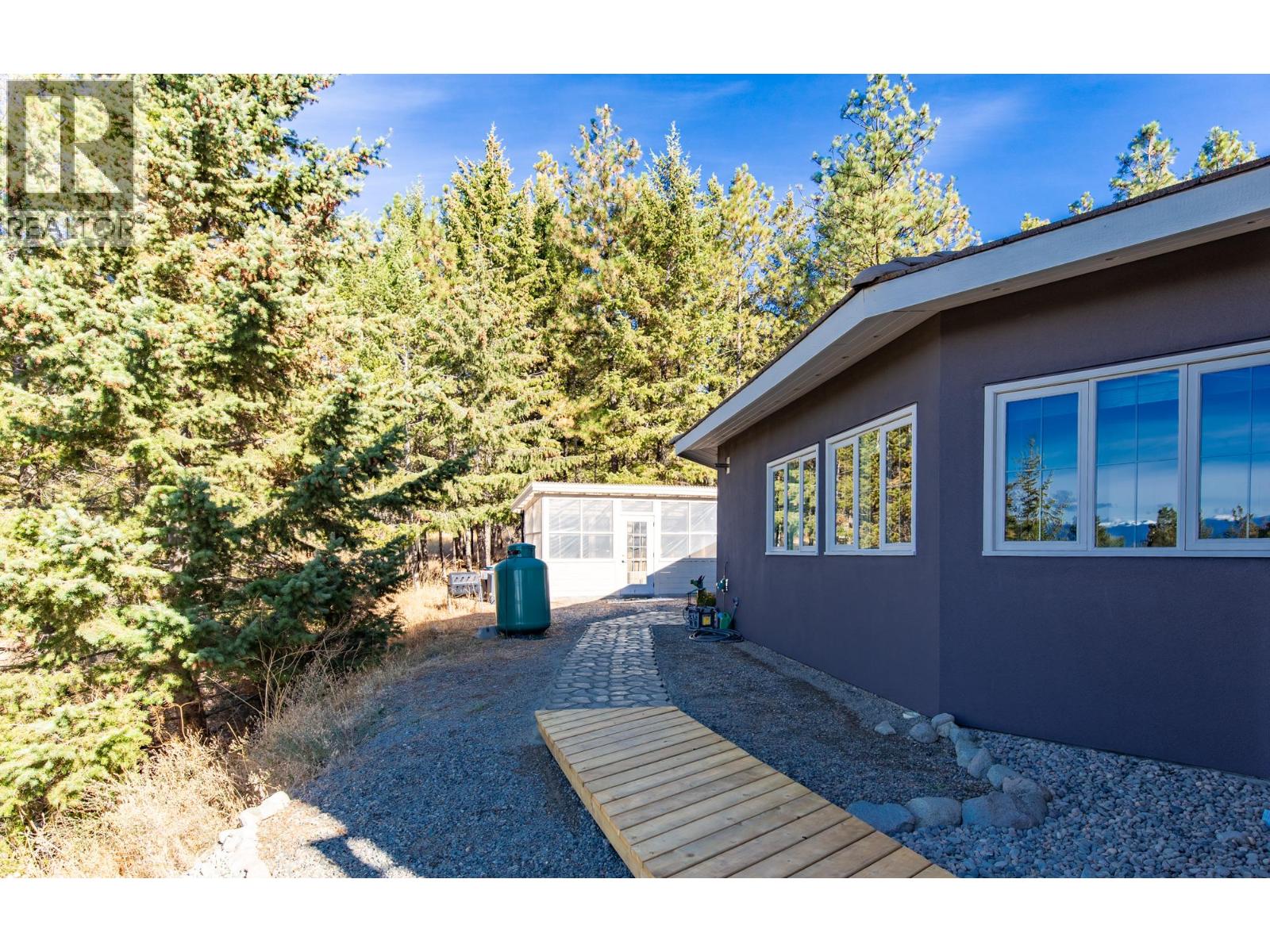 205 Peregrine Court, Osoyoos