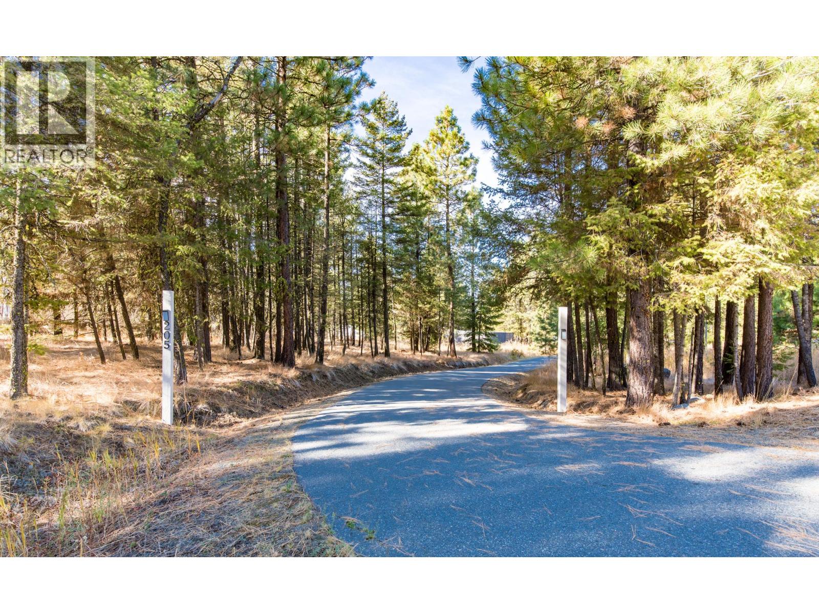 205 Peregrine Court, Osoyoos