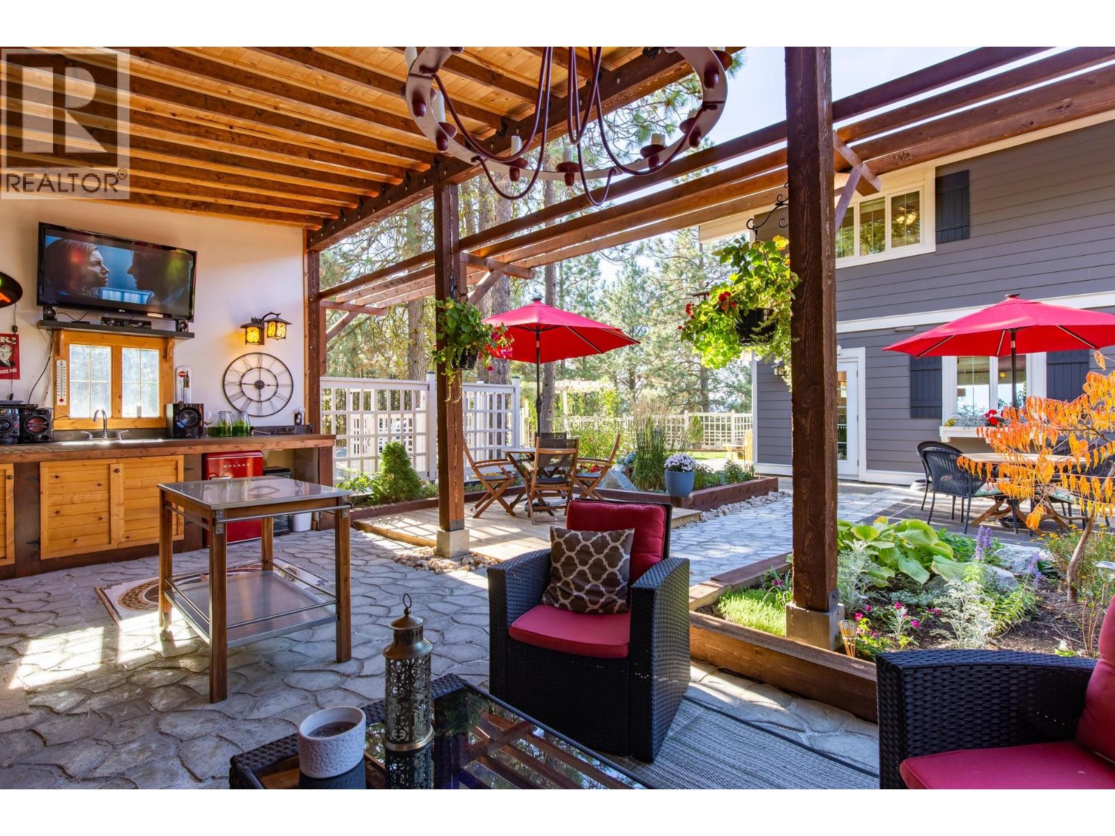 205 Peregrine Court, Osoyoos