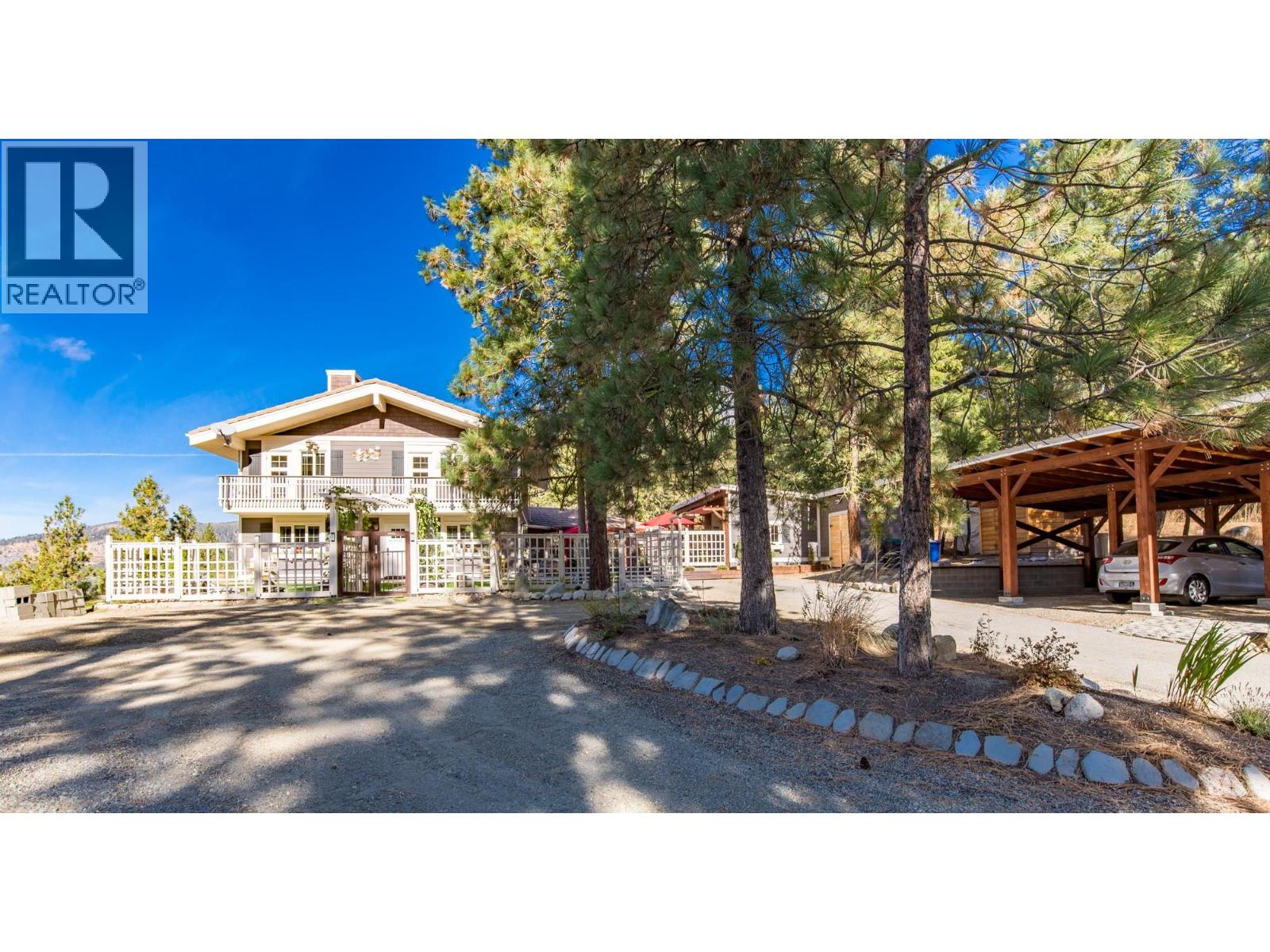 205 Peregrine Court, Osoyoos