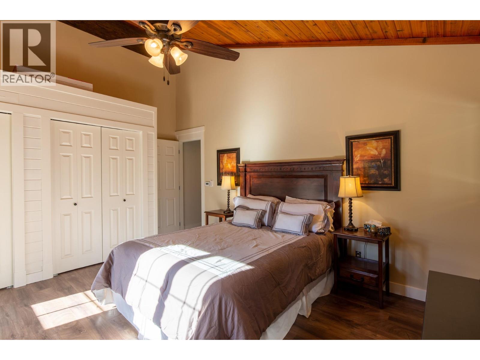 205 Peregrine Court, Osoyoos