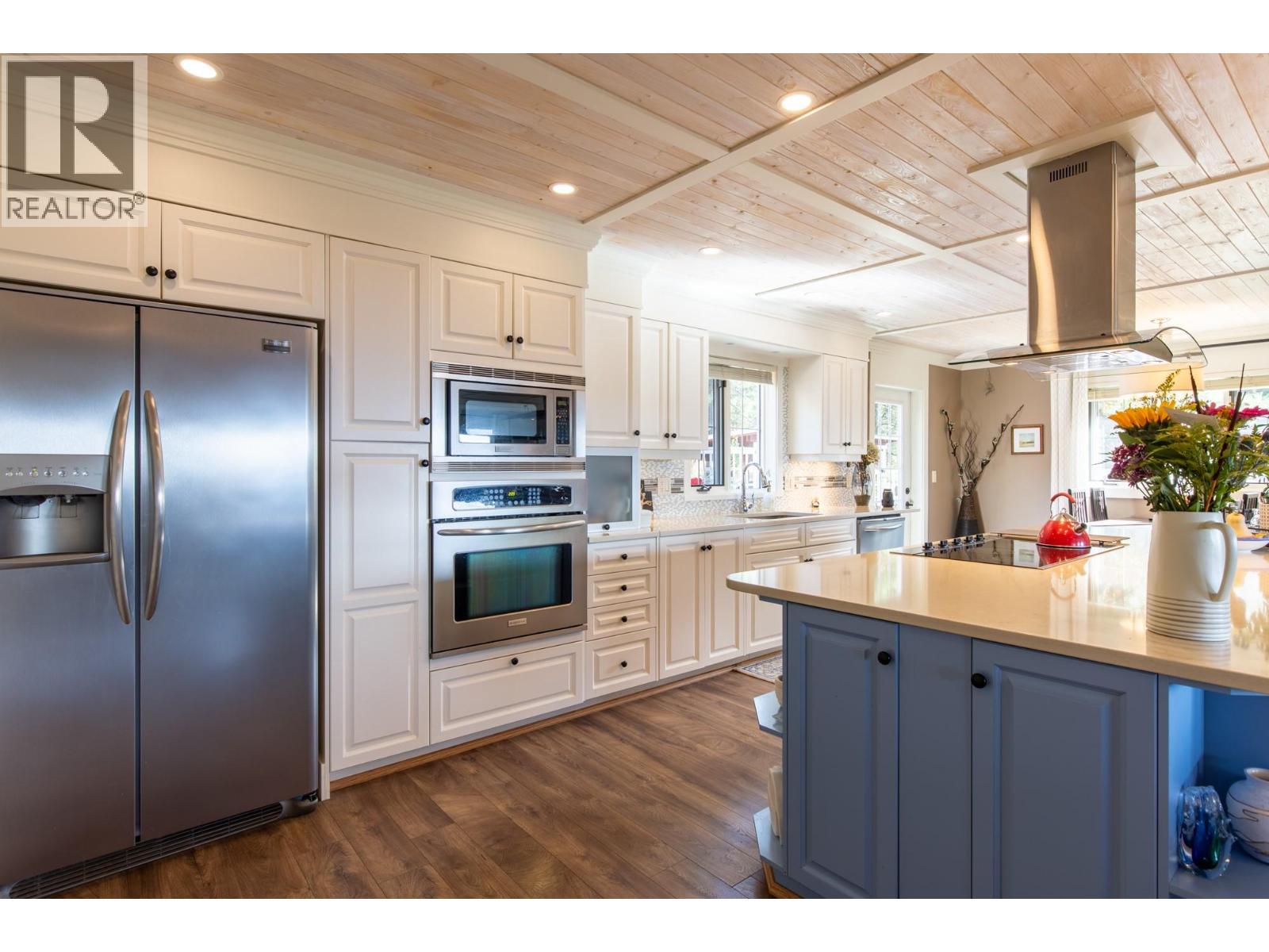 205 Peregrine Court, Osoyoos