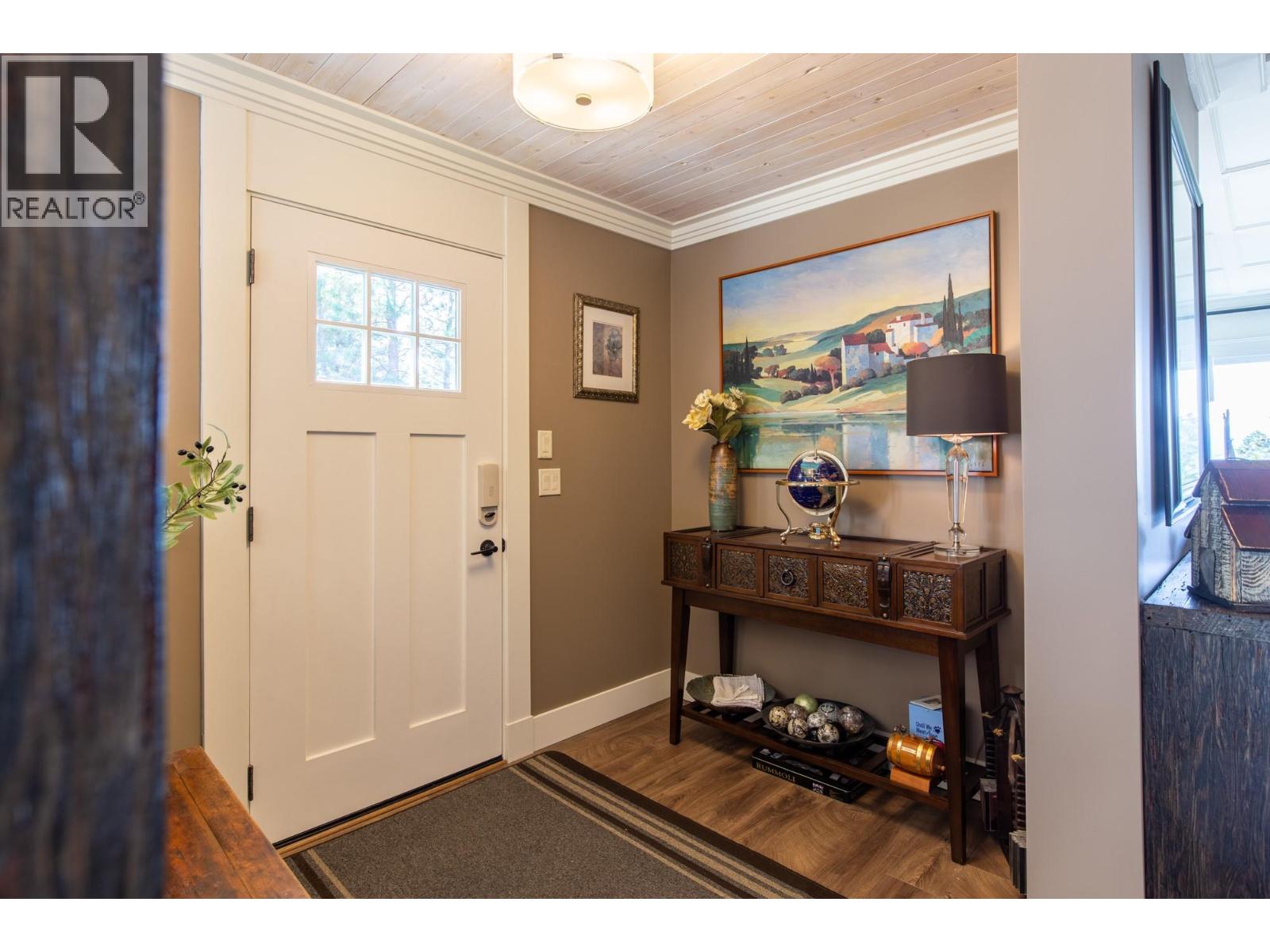 205 Peregrine Court, Osoyoos