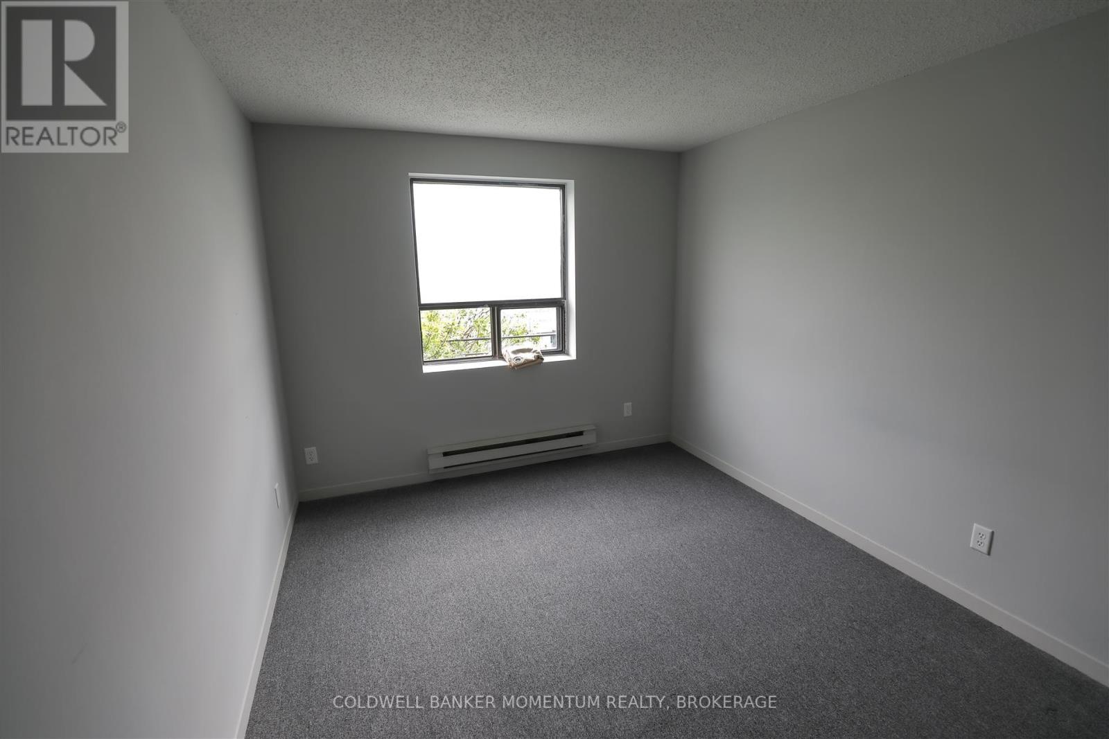 Photo 23 of 3352 Lake Shore Boulevard W, Toronto ON