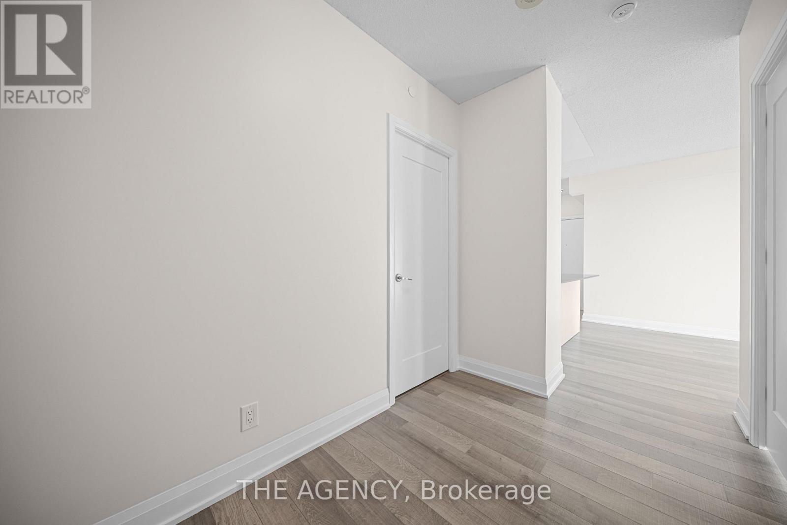 Photo 15 of 3309 56 Annie Craig Drive, Toronto ON