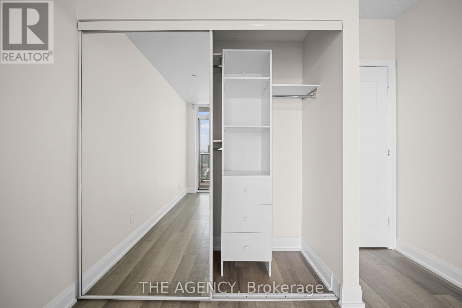 Photo 23 of 3309 56 Annie Craig Drive, Toronto ON