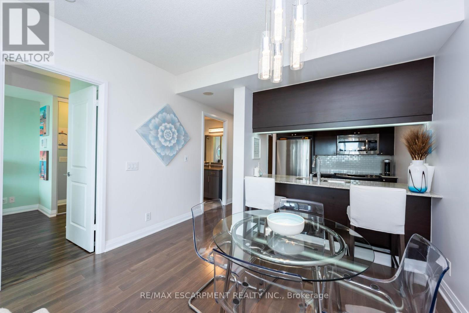 Photo 24 of 710 1055 Southdown Road, Mississauga ON
