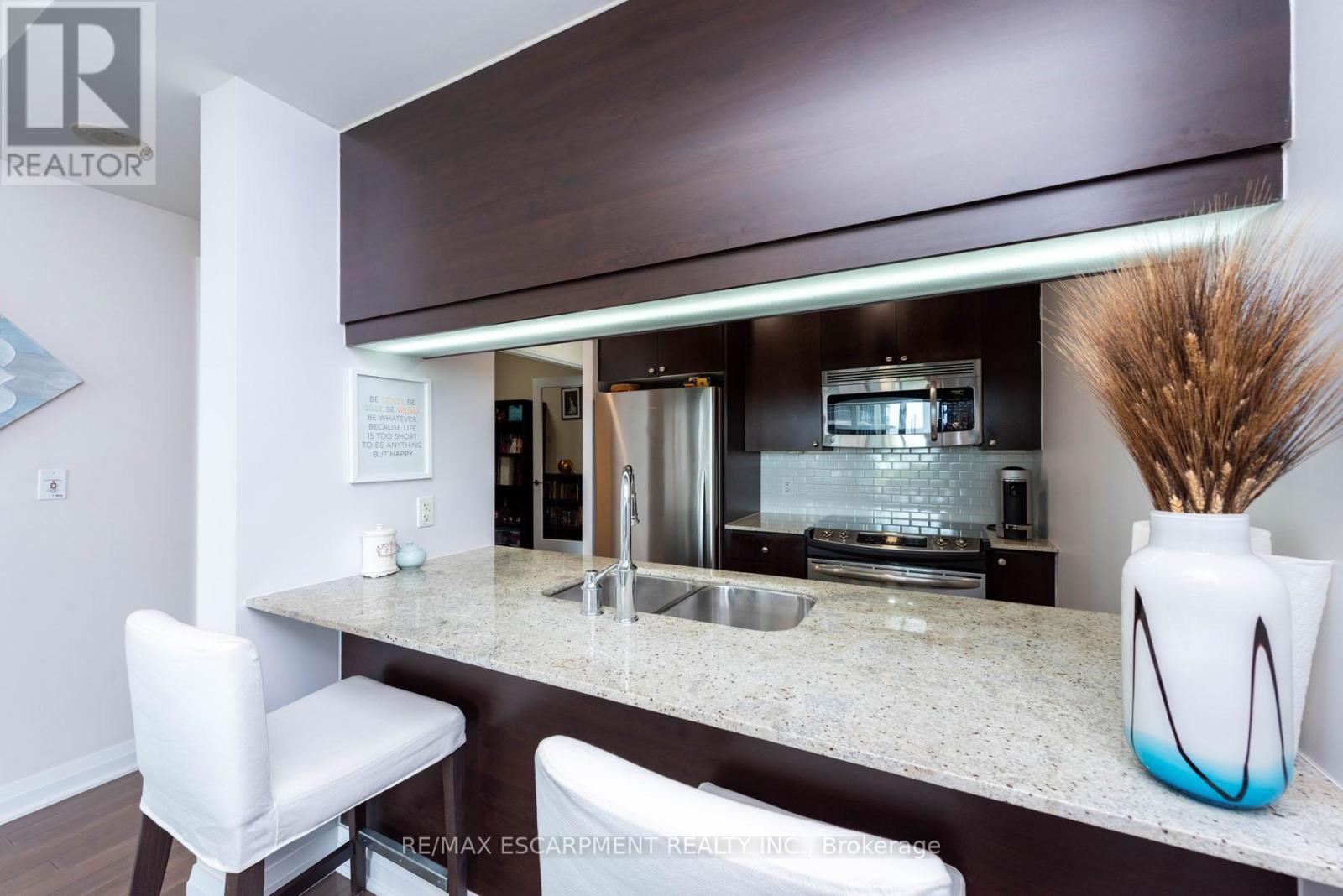 Photo 13 of 710 1055 Southdown Road, Mississauga ON