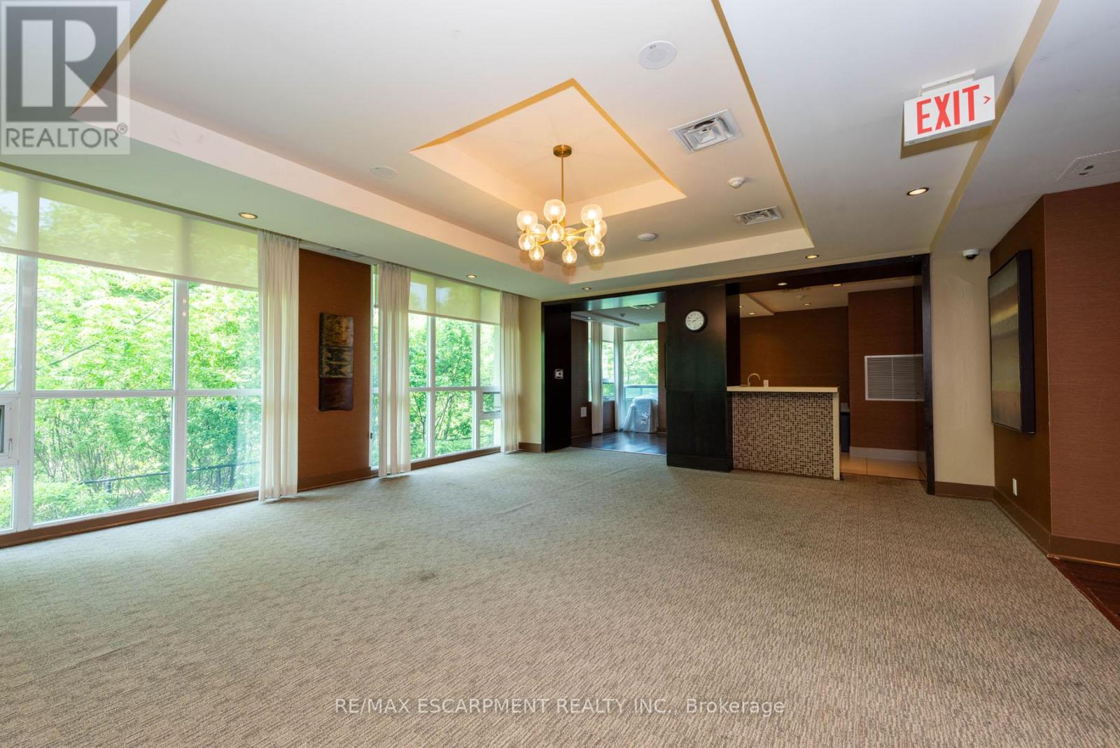 Photo 32 of 710 1055 Southdown Road, Mississauga ON