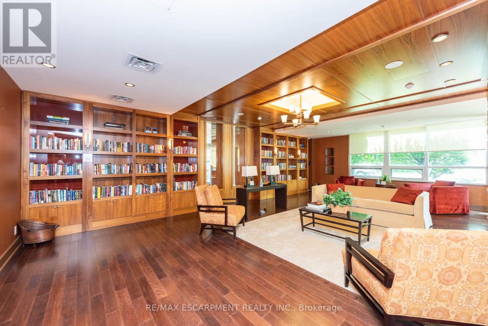 Photo 25 of 710 1055 Southdown Road, Mississauga ON