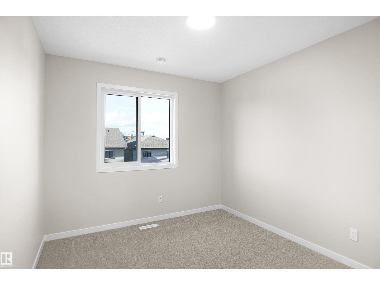 Photo 3 of 22926 95 A Av Nw, Edmonton AB