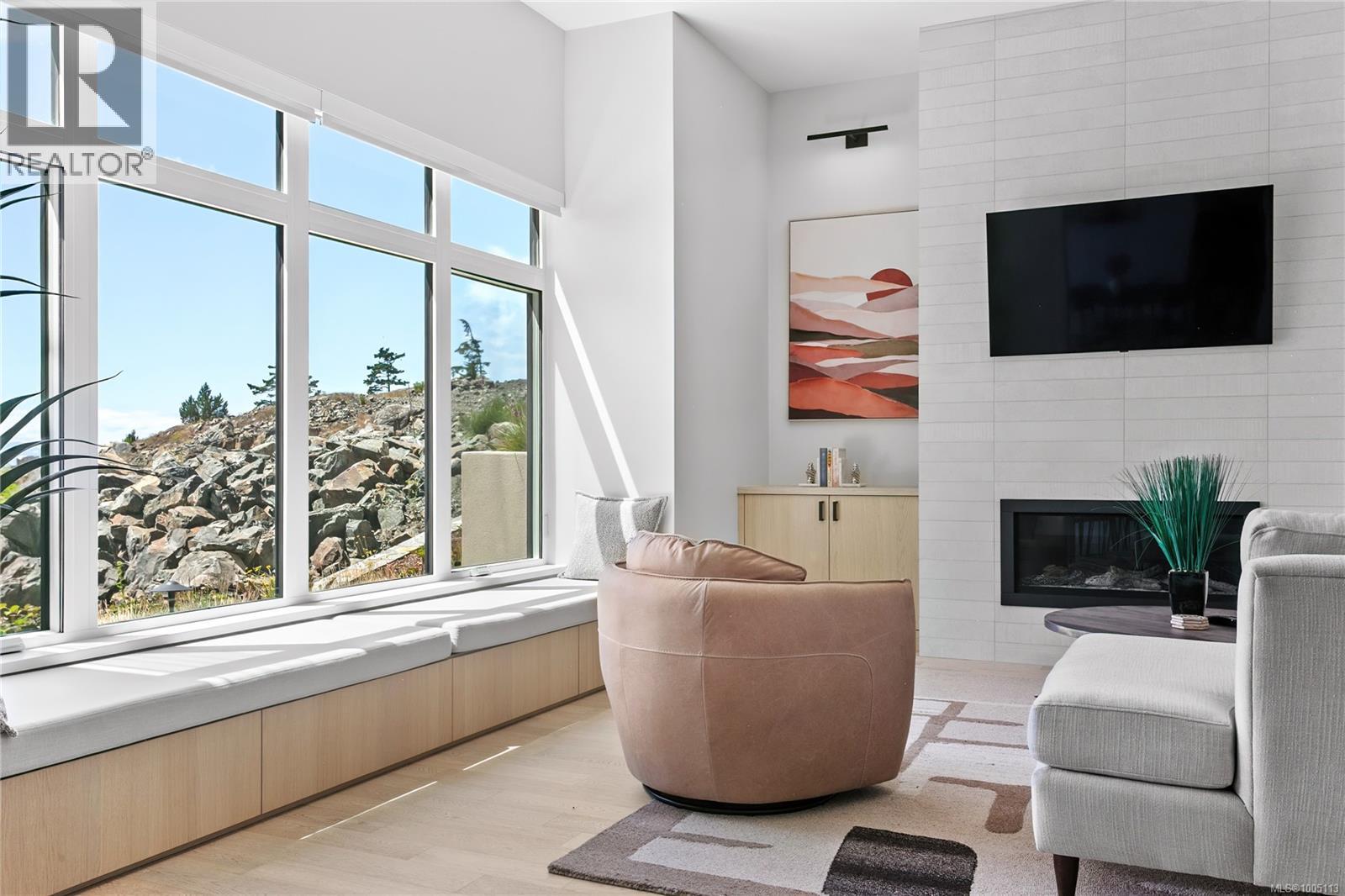 7510 Ocean Park Pl, Sooke