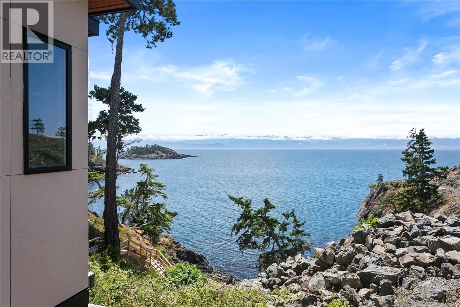 7510 Ocean Park Pl, Sooke