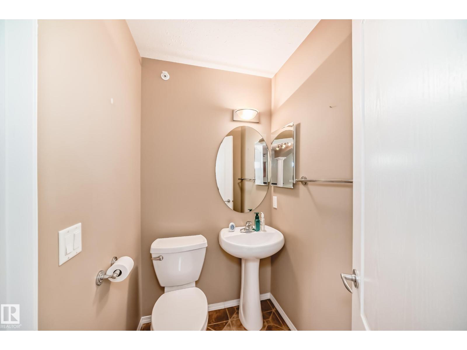 Photo 18 of 512 261 Youville Dr E Nw, Edmonton AB