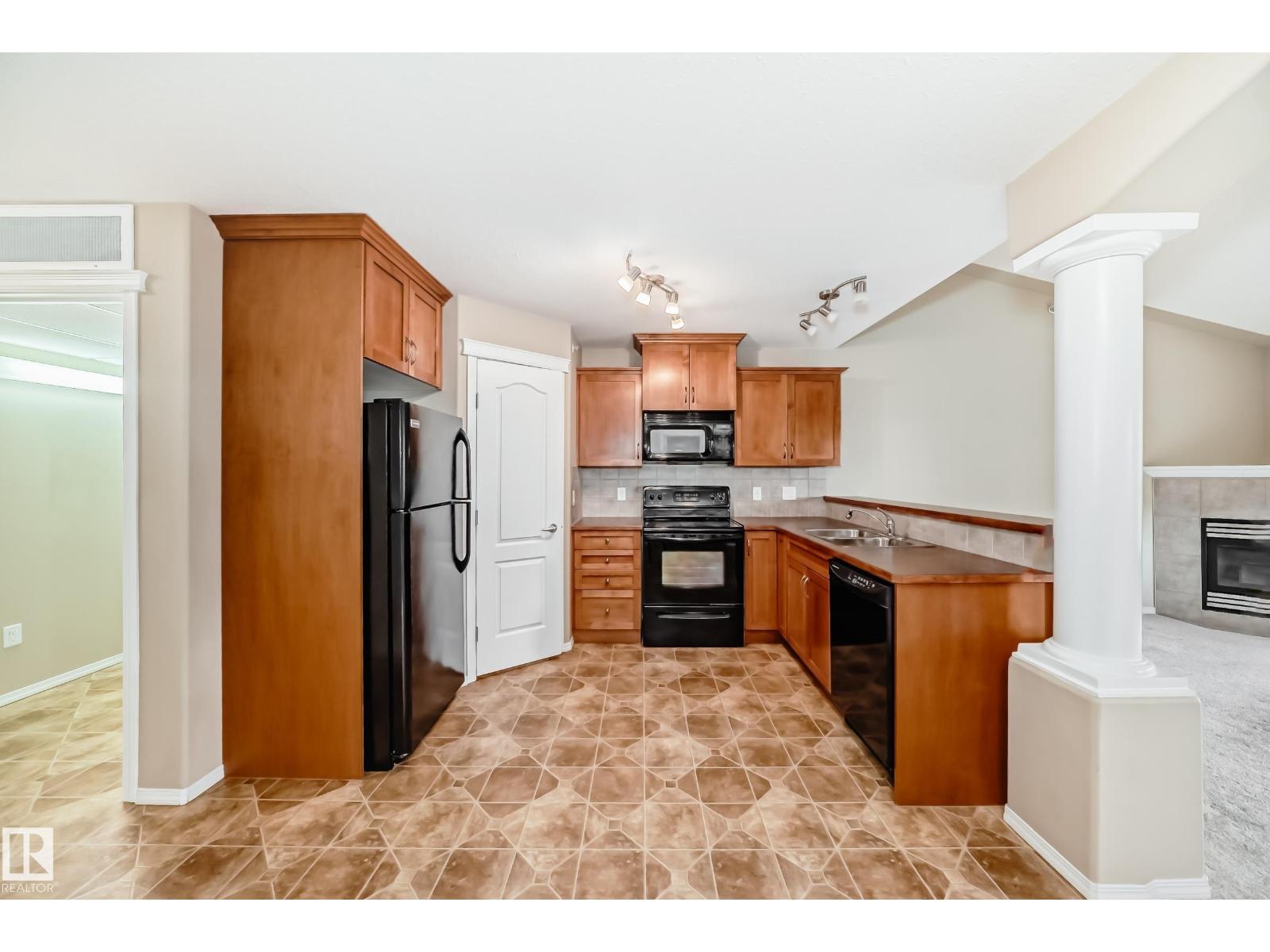 Photo 7 of 512 261 Youville Dr E Nw, Edmonton AB