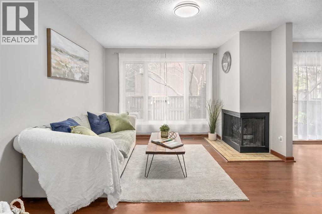 Single Family House for Sale in   Oakmoor Drive SW Palliser Calgary 