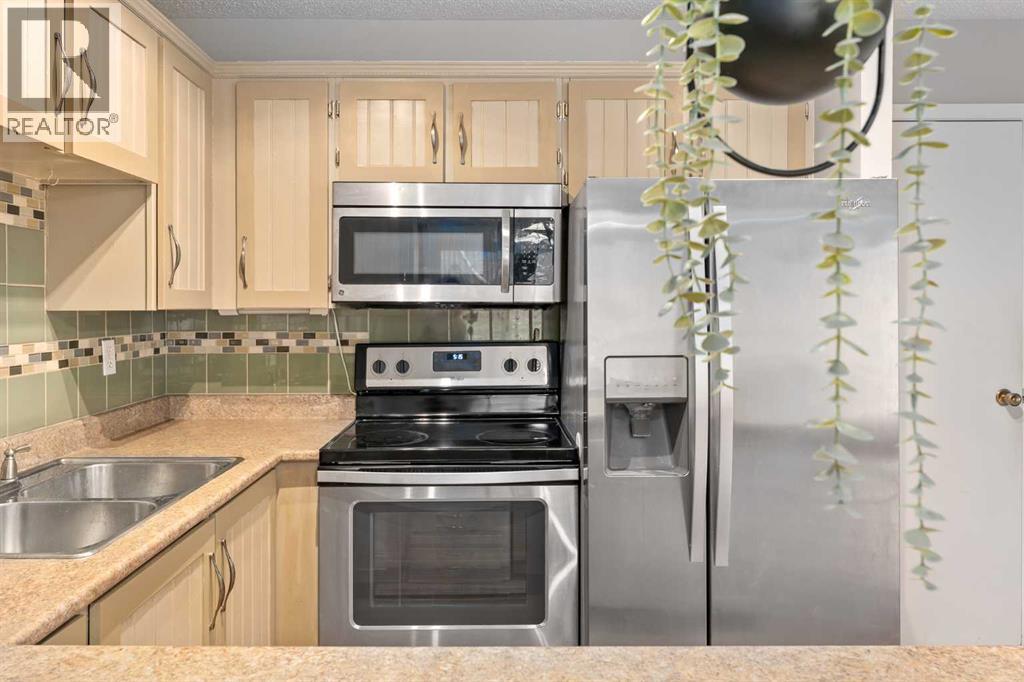 Single Family House for Sale in   Oakmoor Drive SW Palliser Calgary 