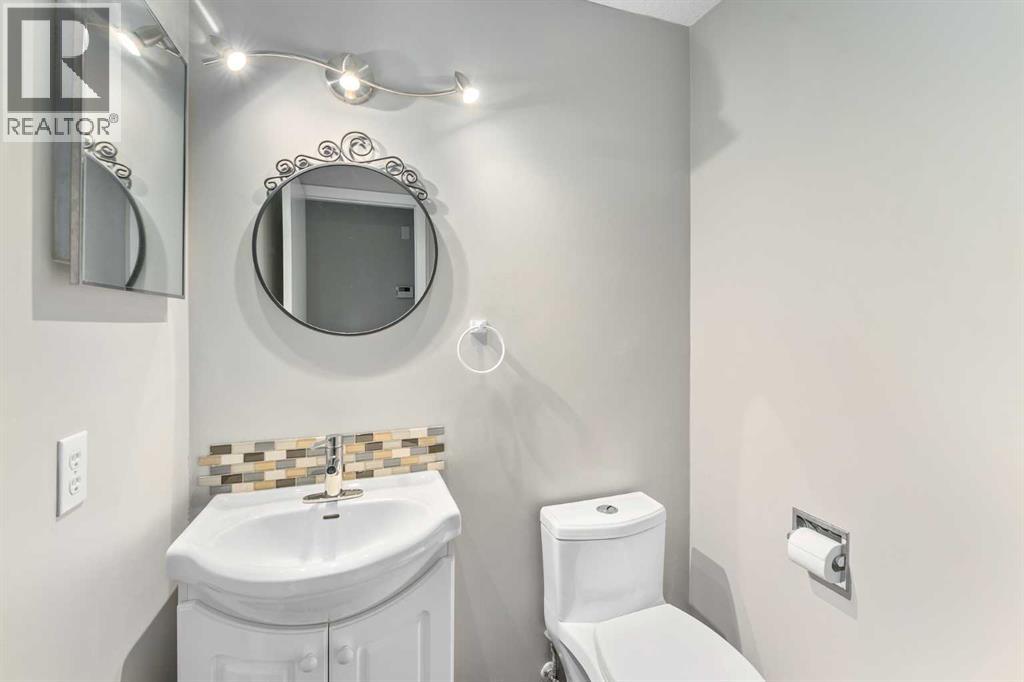 Single Family House for Sale in   Oakmoor Drive SW Palliser Calgary 