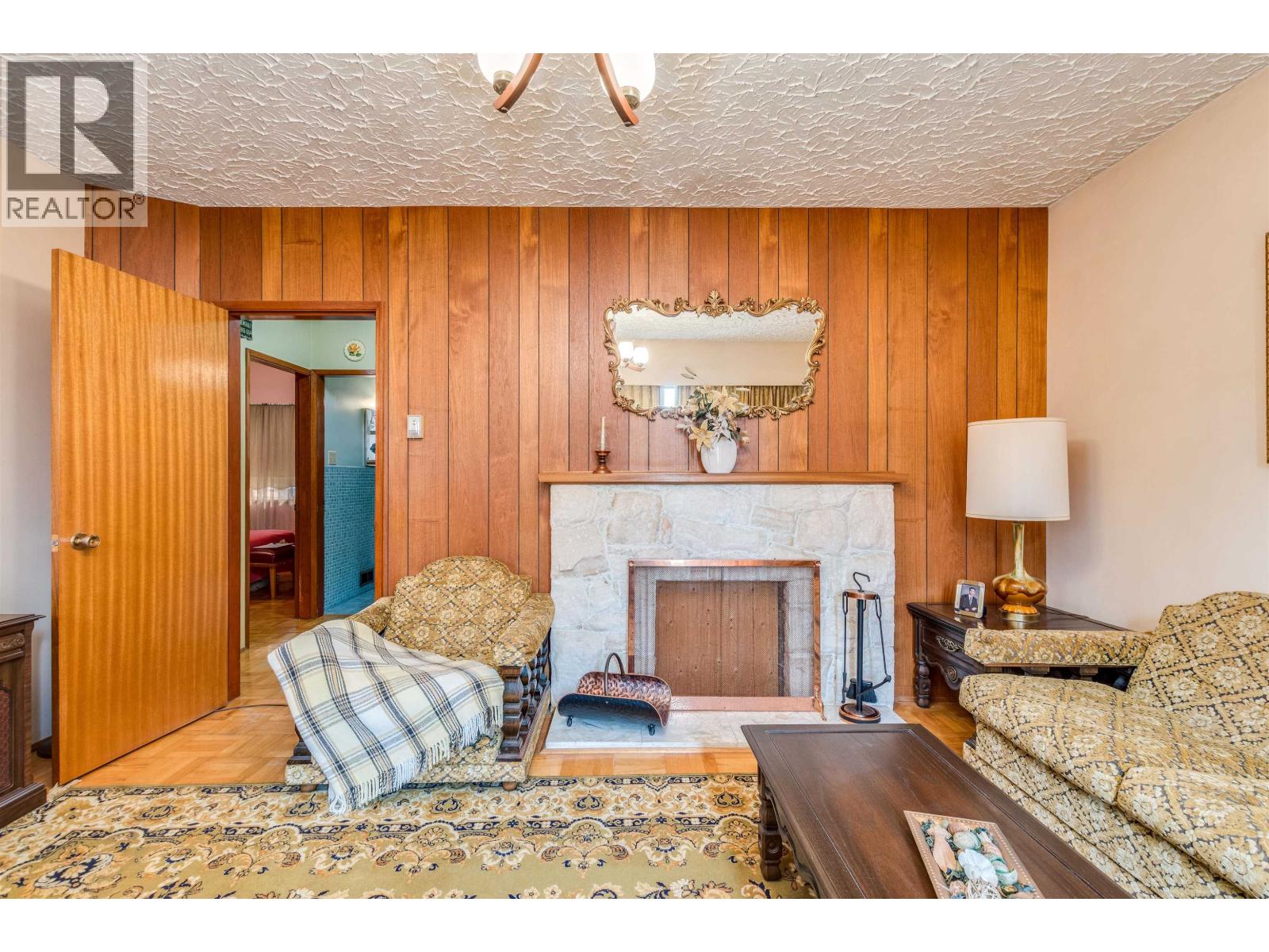Photo 18 of 2236 Kitchener Street, Vancouver BC