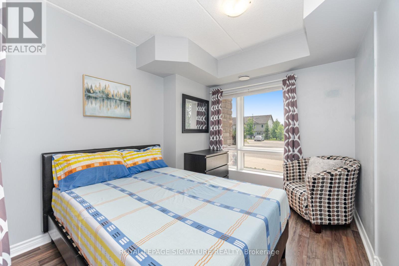 Photo 37 of 111 67 Kingsbury Square, Guelph ON