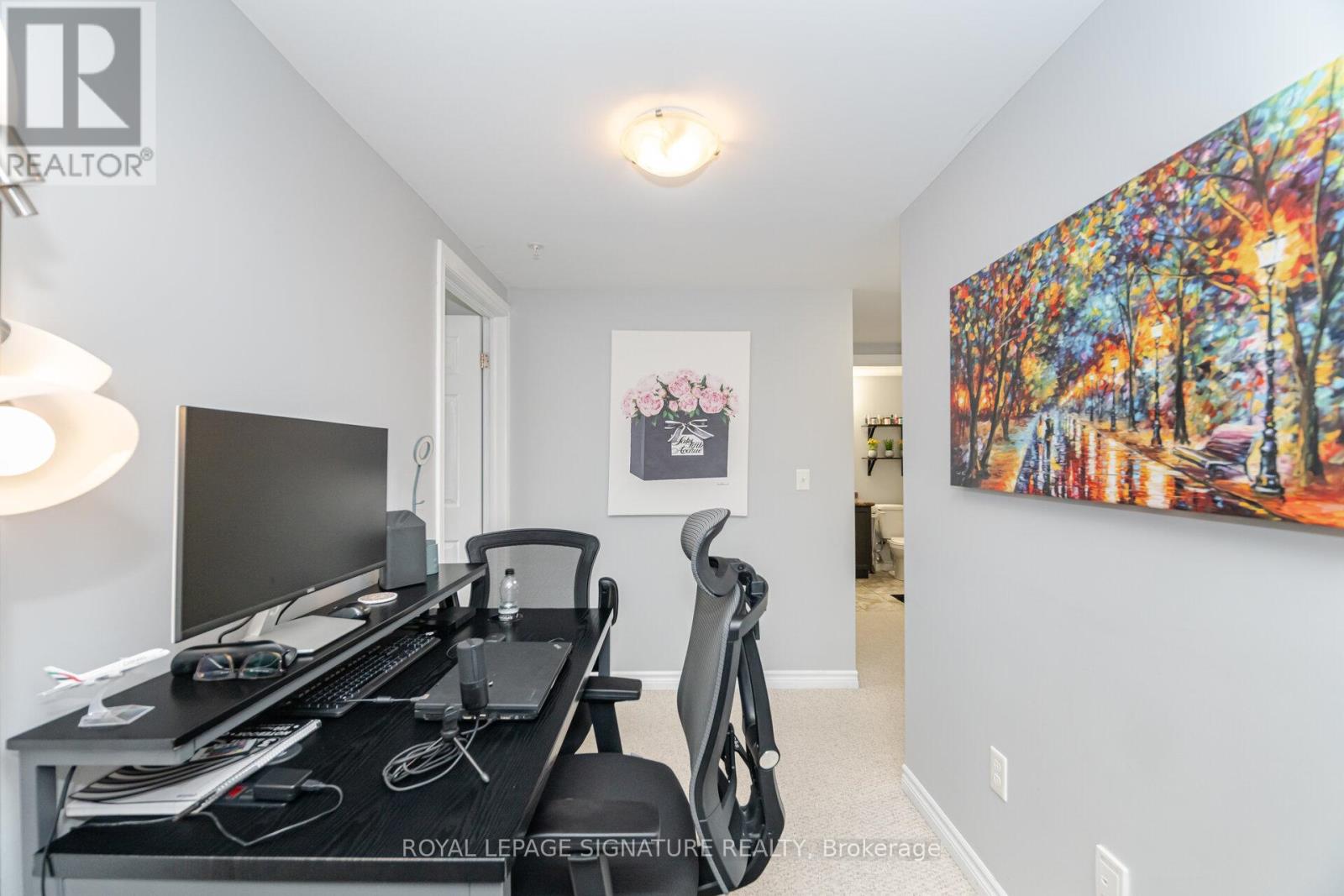 Photo 10 of 111 67 Kingsbury Square, Guelph ON