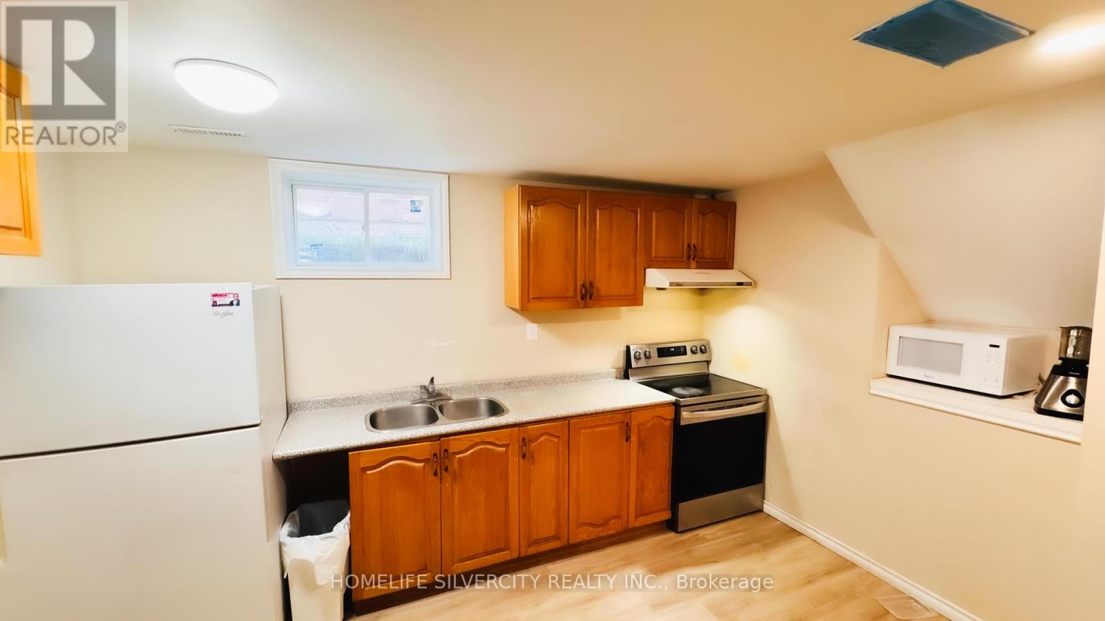 Photo 8 of 246 Mcmahen Street, London East ON