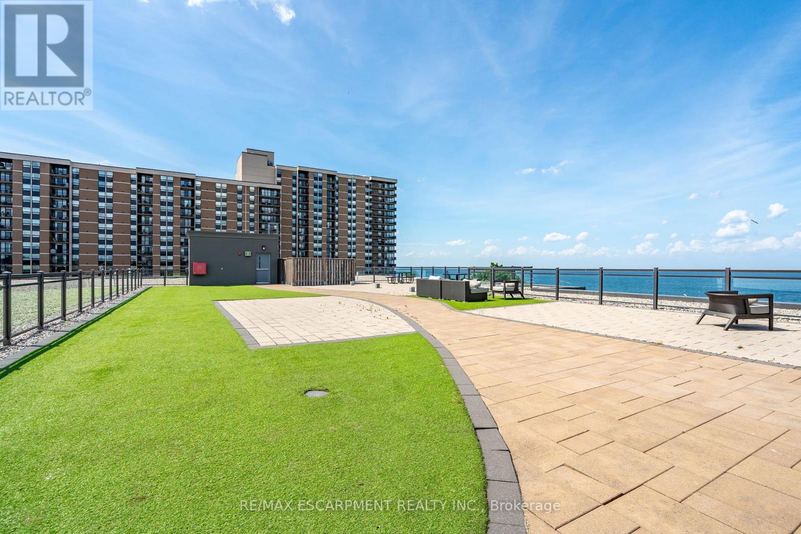 Photo 25 of 313 35 Southshore Crescent, Hamilton ON