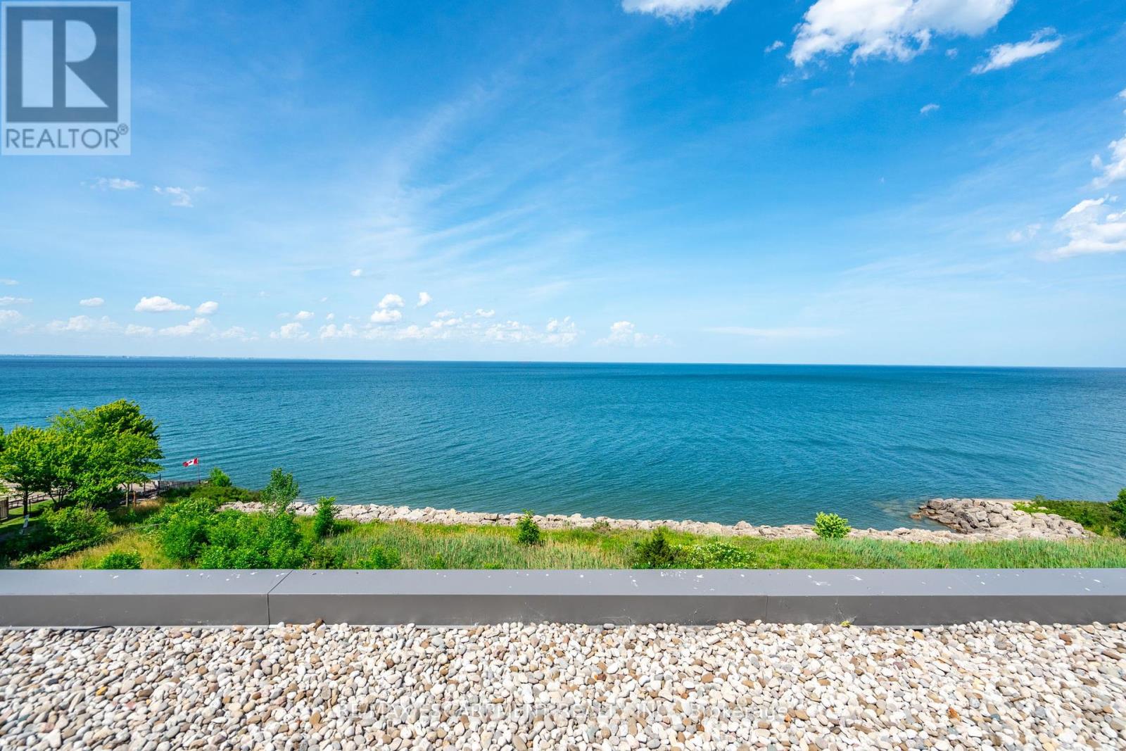 Photo 28 of 313 35 Southshore Crescent, Hamilton ON
