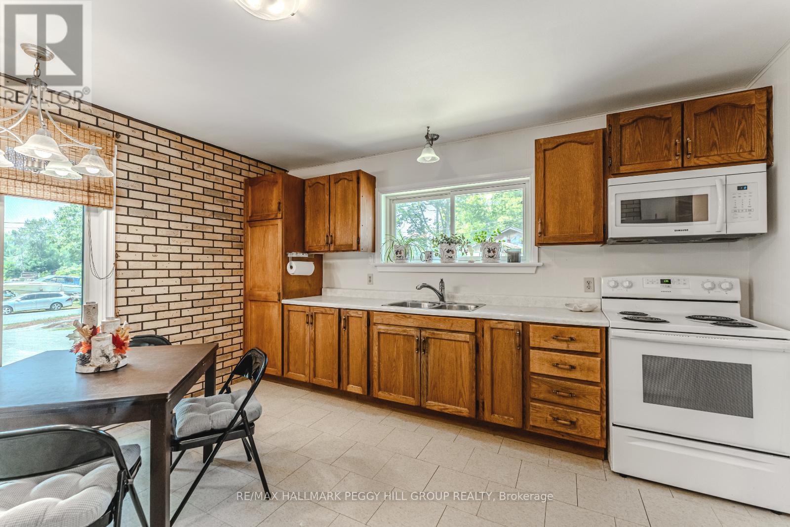 Photo 11 of 332 Baxter Loop Road, Georgian Bay ON