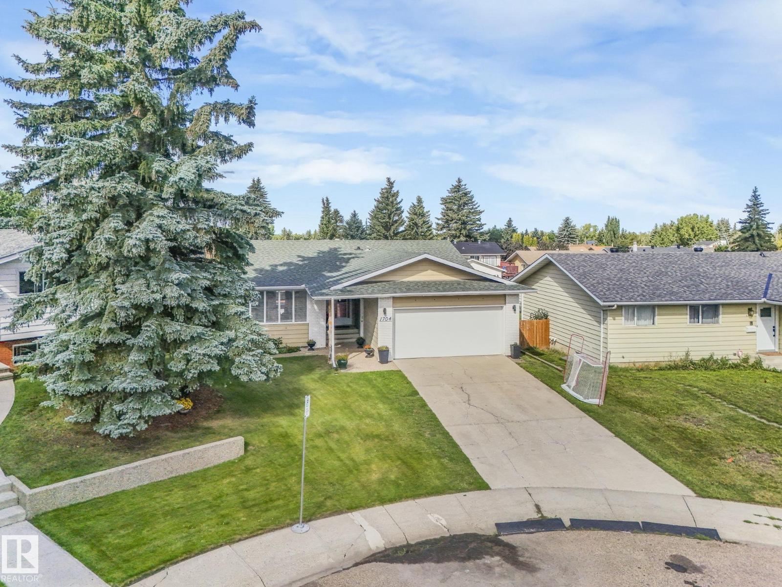 Photo 36 of 1704 53 St Nw, Edmonton AB