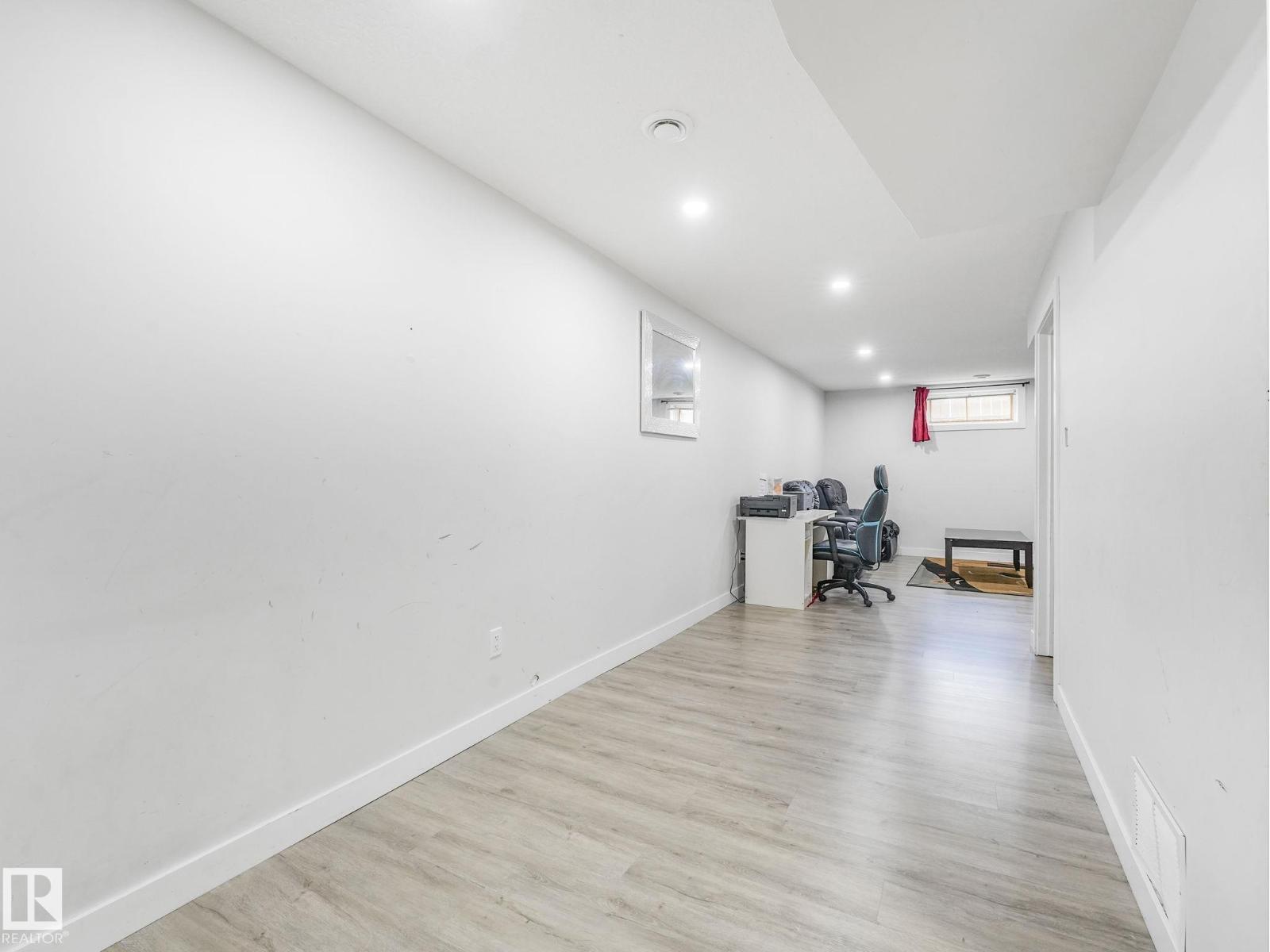 Photo 69 of 1704 53 St Nw, Edmonton AB