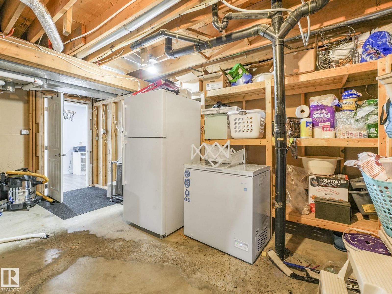 Photo 27 of 1704 53 St Nw, Edmonton AB