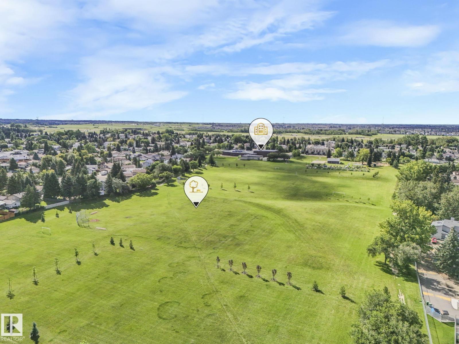 Photo 5 of 1704 53 St Nw, Edmonton AB