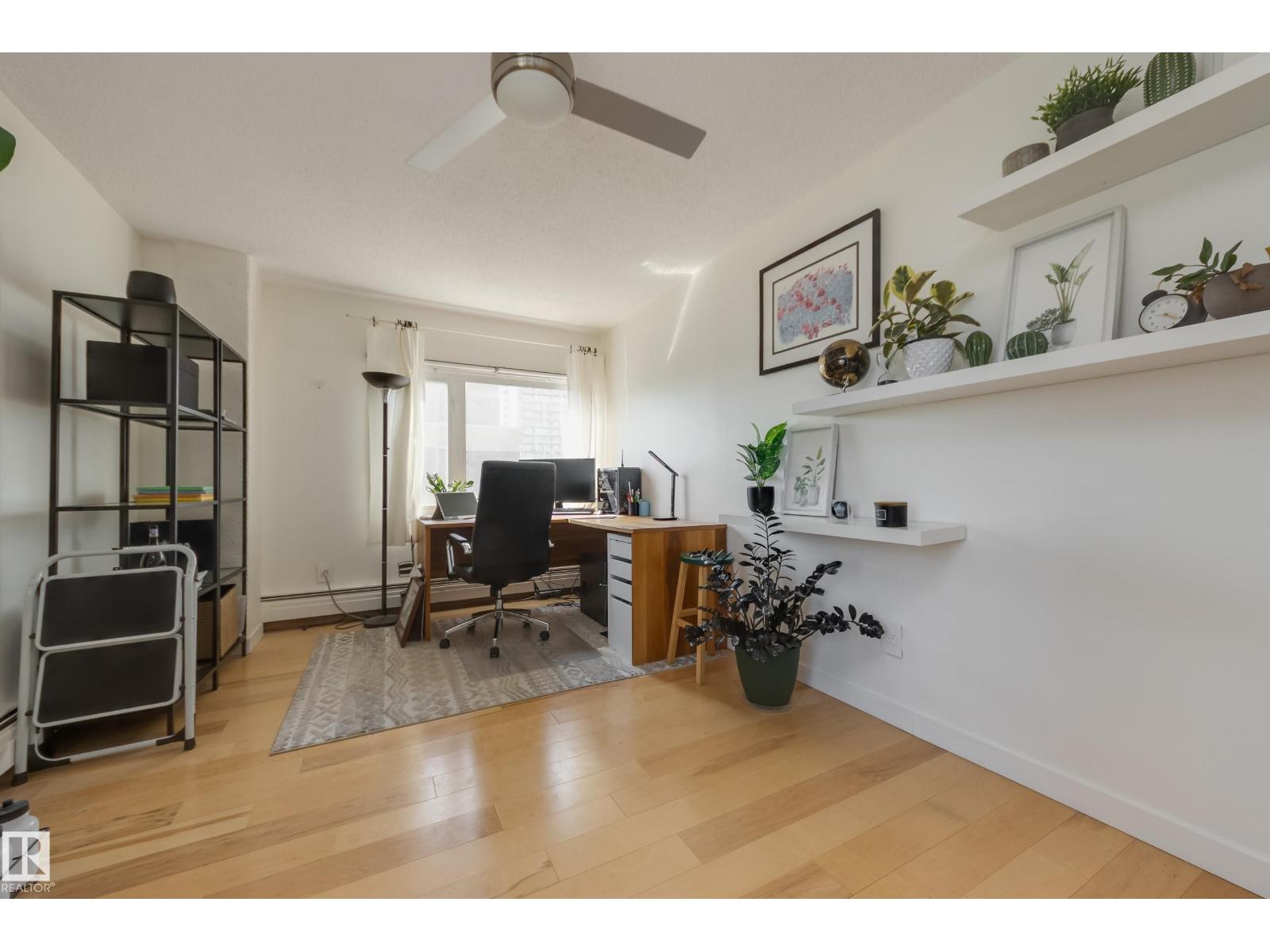 Photo 4 of 504 9909 110 St Nw, Edmonton AB