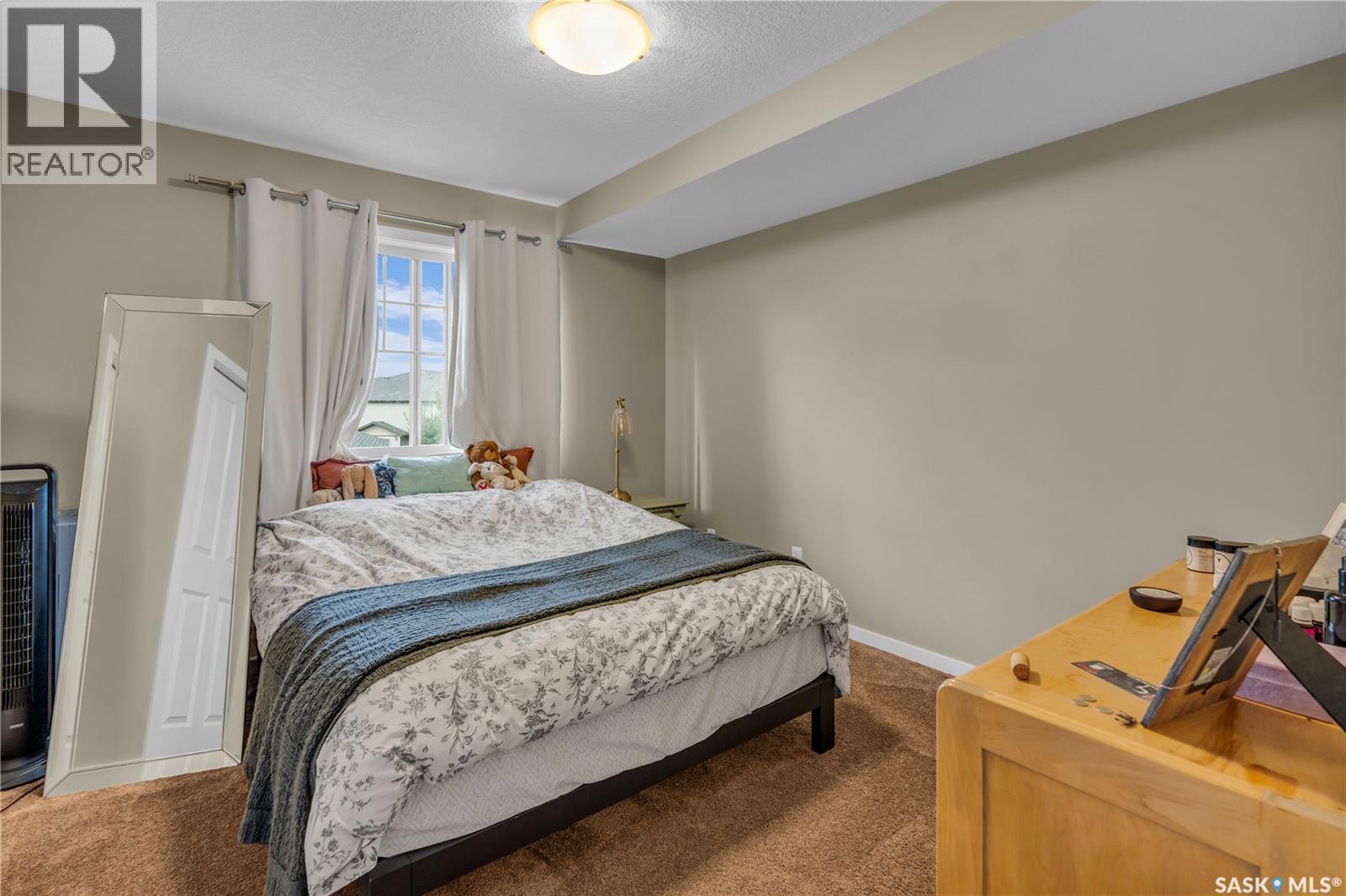 Photo 24 of 170 5079 James Hill Road, Regina SK
