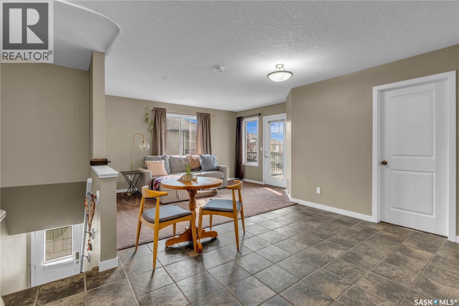 Photo 11 of 170 5079 James Hill Road, Regina SK