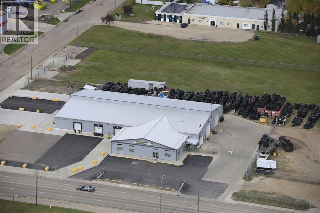 Photo 5 of 4720 40 Avenue, Wetaskiwin AB