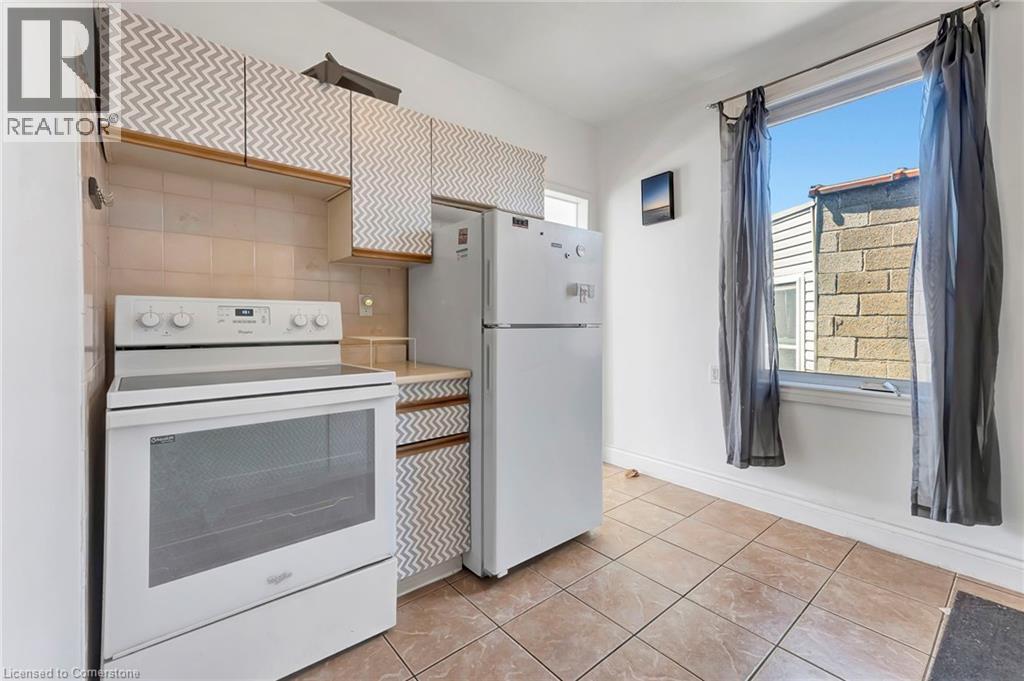 Photo 12 of 893 Barton Street E, Hamilton ON