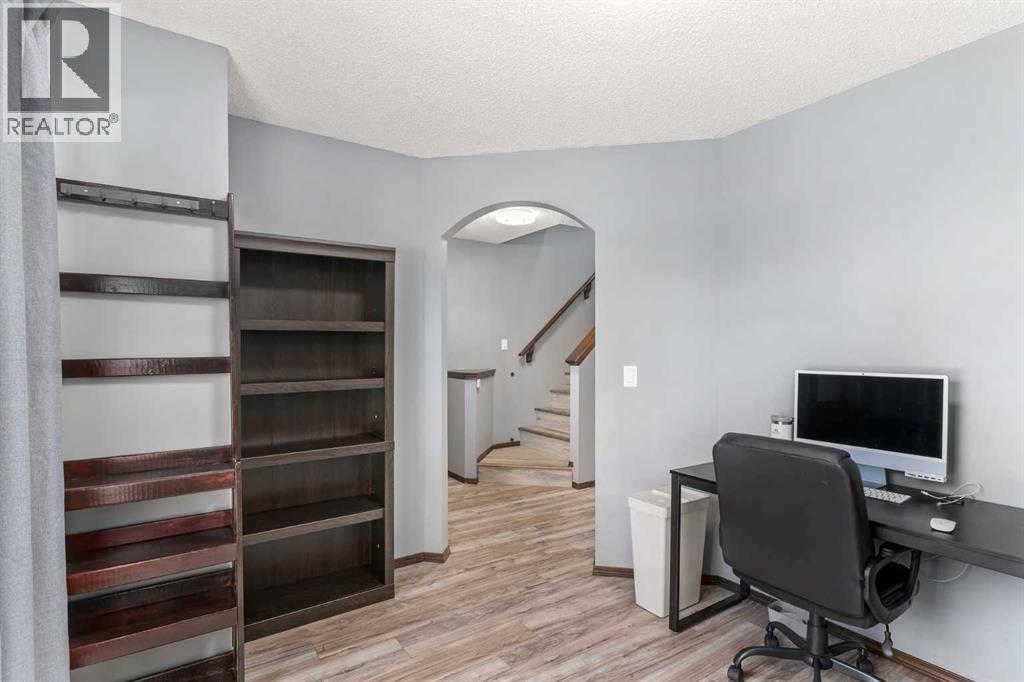 Photo 10 of 210 Cranberry Place Se, Calgary AB