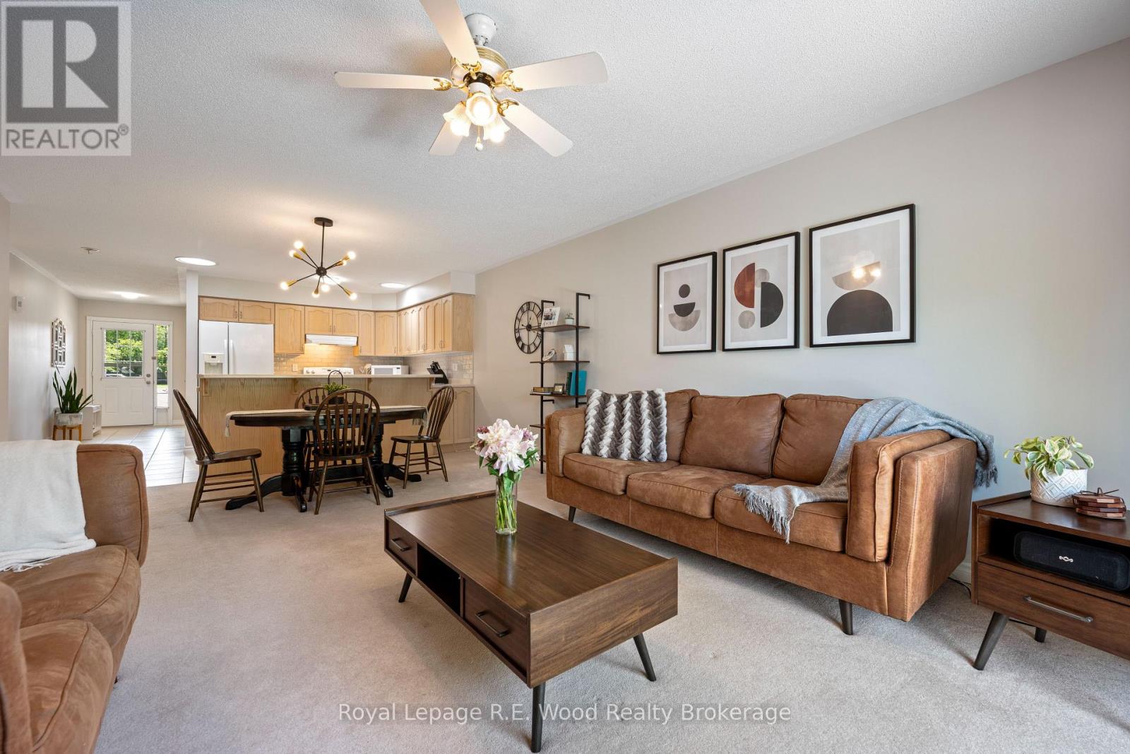 Photo 12 of 39 South Drive, Norfolk ON