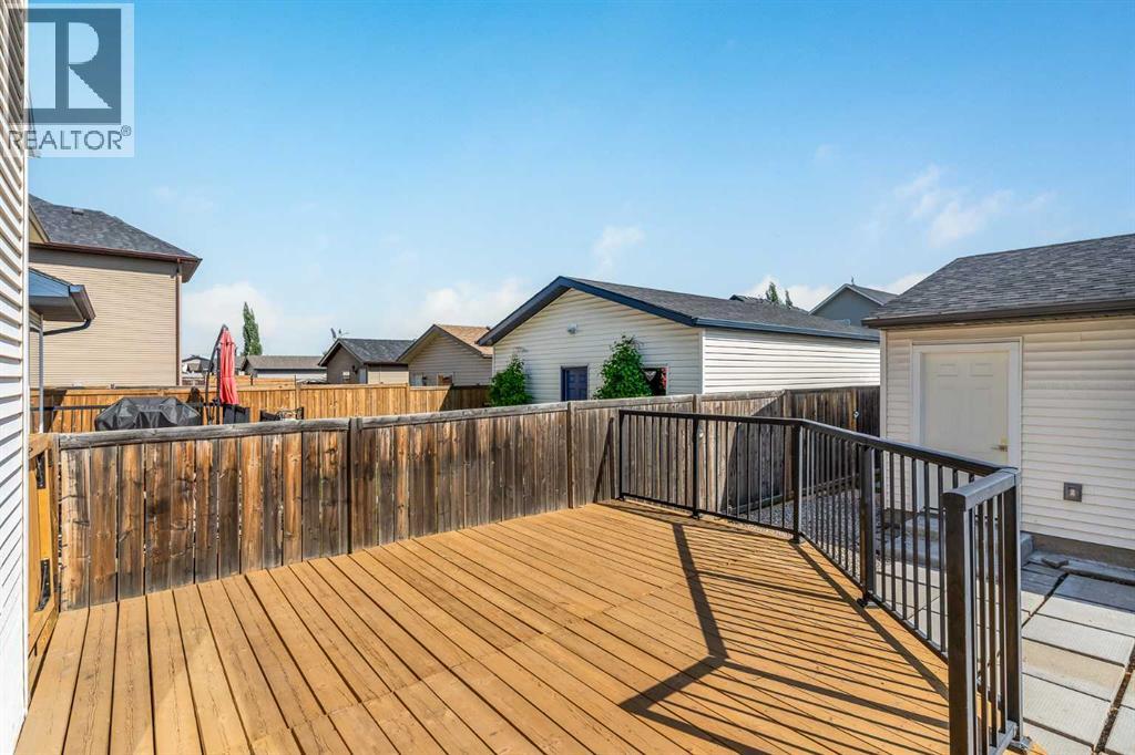 Photo 3 of 210 Cranberry Place Se, Calgary AB