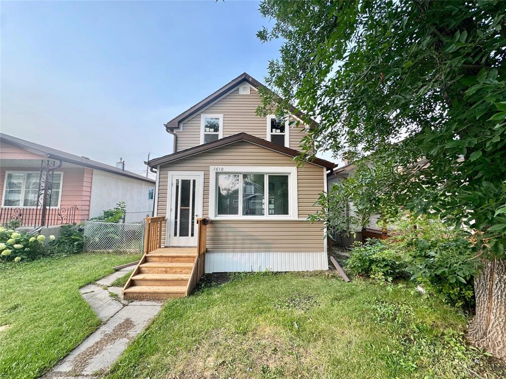 Photo 3 of 1610 Elgin Avenue W, Winnipeg MB