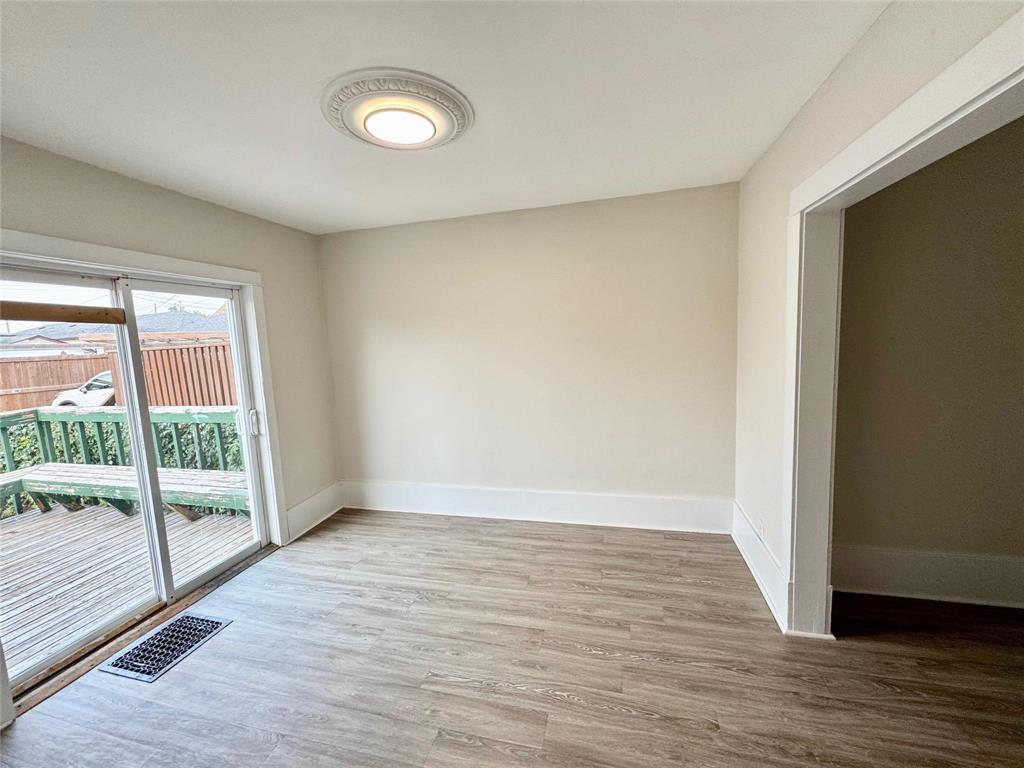 Photo 8 of 1610 Elgin Avenue W, Winnipeg MB