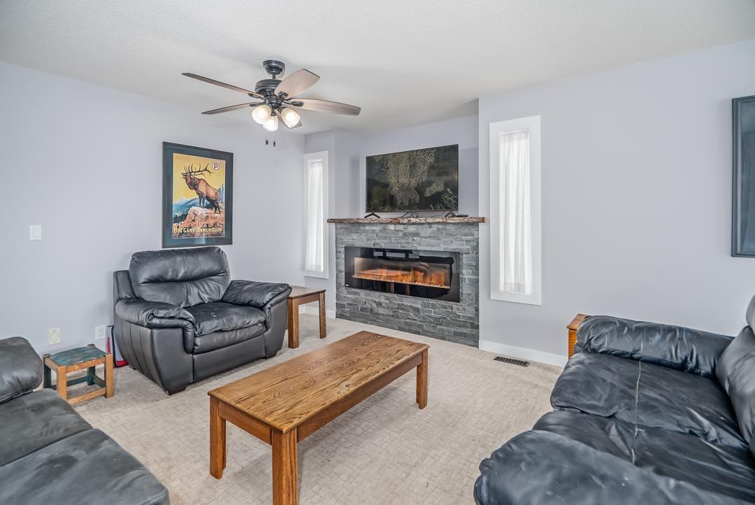 Photo 5 of 6990 Coach Lamp Drive Sardis West Vedder, Chilliwack BC