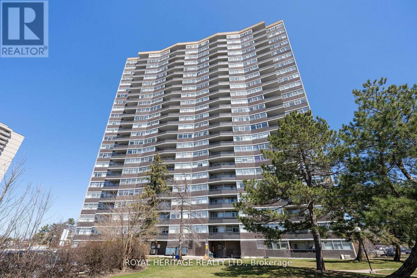 Photo 8 of 1207 3151 Bridletowne Circle, Toronto ON